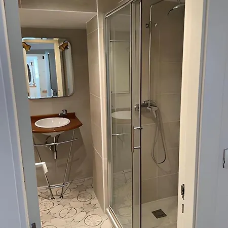 Amplio Apartamento En Calle Peatonal Centrica Lägenhet *
