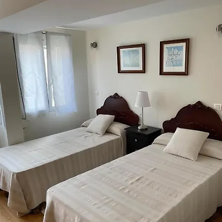 Amplio Apartamento En Calle Peatonal Centrica Сантандер